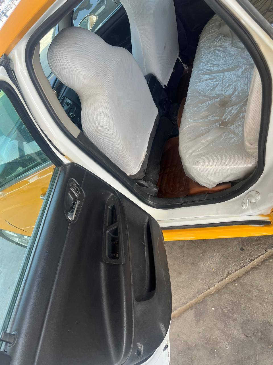 ا امبال ا 2013 ماكينه وكير حداده تخم تاير سنويه 2028 السعر 55 وبيها مجال بصره صفوان رقم التلفون ***********
