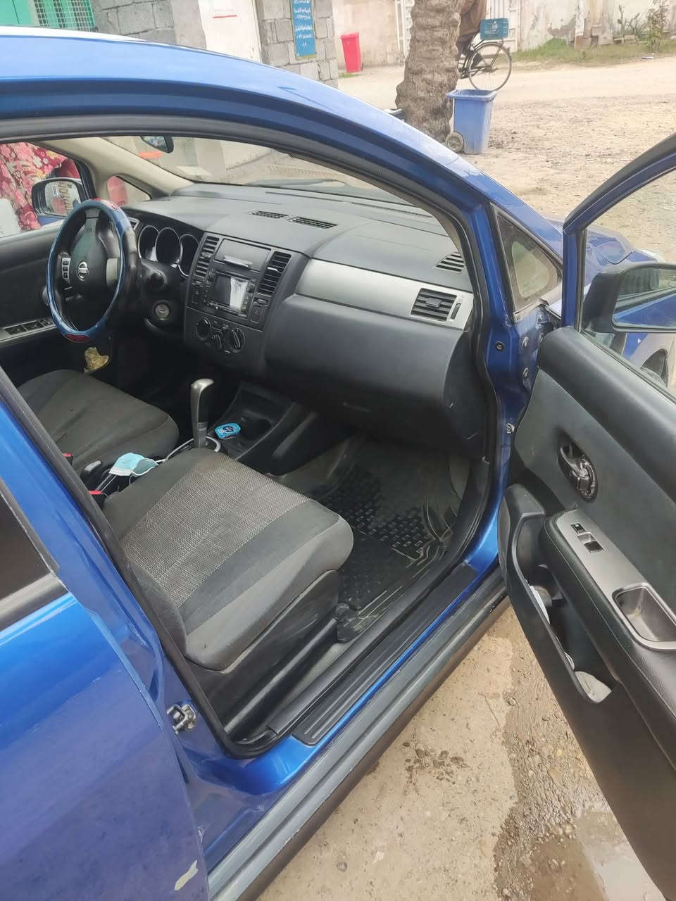 نيسان فيرسا 2010 نضيفه كير محرك مكفول
 بيها صبغ تقريبا أربع قطع أعتبرها حزام
 رقم بغداد جديد بسمي صدر جديد تايرات جديده
السعر 73
 الاتصال على هذا الرقم اتصال او واتساب
 ***********
