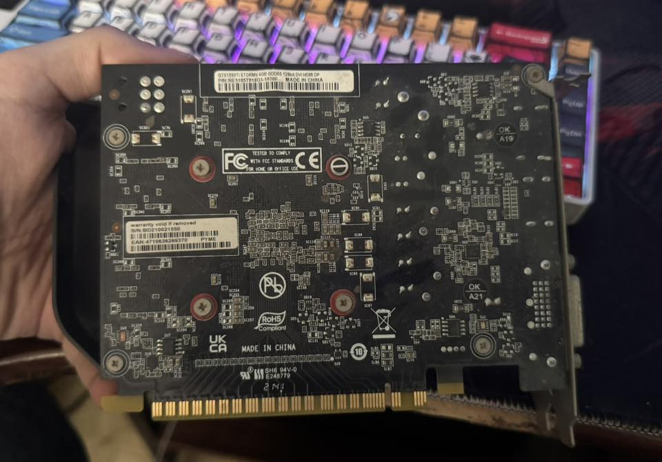 السلام عليكم
GEFORCE GTX 1050 Ti 4gb
براند PALIT

للبيع  متوفر توصيل داخل بغداد فقط


**إذا كنت صاحب هذا الإعلان وتريد حذفه لأي سبب، رجاءا أرسل رسالة إلى الدعم الفني**