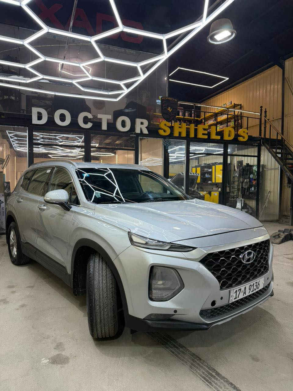 مكينة V6 3.5 قوية وناعمة
• وارد خليجي
• دبل (AWD)
• جير اوتوماتيك 8 سرعات
• شاشة كبيرة + نافيكيشن
• كاميرا خلفية + حساسات أمامية وخلفية
• بصمة تشغيل + دخول ذكي
• كراسي جلد كهرباء + تدفئة وتبريد
• تحكم سكان + مثبت سرعة
• مرايا كهرباء طي كهربائي
• اضوية LED + نهارية
• تبريد خلفي + فتحات تكييف للصف الثاني والثالث
• جنوط وكالة
• 3 صفوف (7 ركاب)

📊 الممشى: 80,000 كم

ملاحظات:
• جاملغ مصلح
• البنيد مبدل اصلي
(الفحص مرحب به)

السيارة استخدام شخصي ونظيفة جداً
محركات + شاصي بحالة ممتازة
ولا تحتاج صرف ***********
