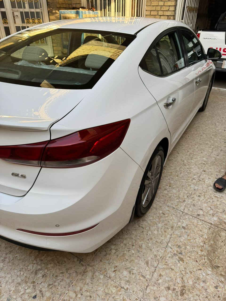 النترا 2018 Gls
مواصفات 
السياره فول عدى البصمه 
مكينه 2000دوش والكير At المرغوب 
فتحه سقف  
مري شفط +اشاير 
حساسات خلفيه اماميه كامره خلفيه 
تحكم ستيرن 
مازدات لد شاشه كبيره
بيه بارد فقط السياره مكفولة كير ومكينه ومن صبغ والضربه وتبديل بارد فقط 
السعر 150ورقه وبيه مجال 
***********
