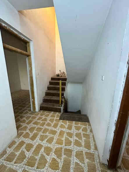 دار للبيع الواقع في السيديه شارع مركز الشرطه للاستفسار واتس اب 
***********
