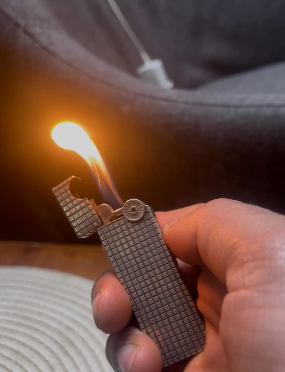 مارومان / Maruman طلاء فضة
المنشا: اليابان 
انتاج : ١٩٧٠ 
المادة: طلاء فضي (Silver Plated)
شغاله ومضمونة من تهريب الغاز 
للاستفسار خاص او
***********
