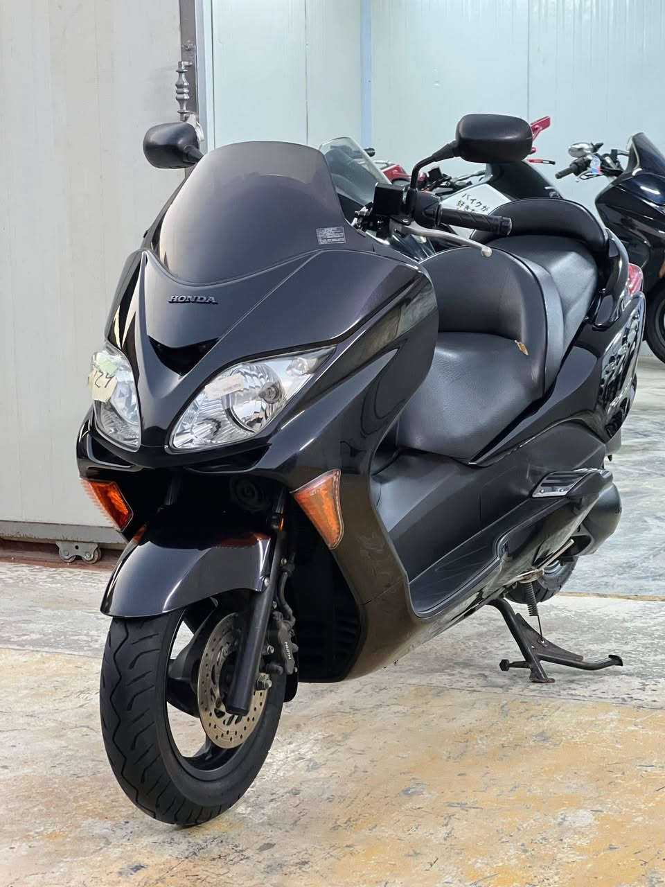 سلام عليكم شباب فورزه 08لبيع دراجه جديده كارتون كير بس لغيته خليت كلج وأدراجه ماشيه تقريبن 29الف يعني بعده جديده محرك كفاله دراجه جاهزه من كلشي مكاني بصره مركز مدينه رقم الهاتف ***********تصل وبخدمت شراي
