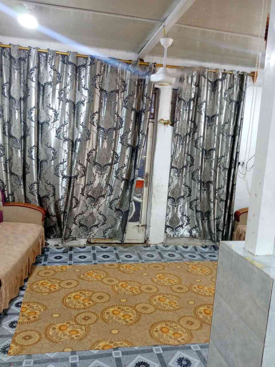 بيت للبيع 200م حي الحكيم بضهر الدبية ***********
