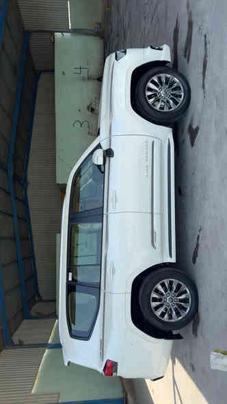 تويوتا  لاندكروزر 2023
Limited GXR شركة SAS اصل 
* العداد ( 34 الف كم )
* ⁠
* رقم بغداد
* اللون : ابيض
* محرك 6 سلند
* بصمات ابواب 
* اناره خارجيه ترحيبيه مع انارة ارضيه شعار لاندكروزر 
* ⁠شاشة دجتل 
* ⁠شاشات خلفية تطبيق
* فتحة سقف (سلايت)
*كشنات جلد بيجي
* كراسي كهرباء
* ثلاجة وسطية
* جنطة كهرباء 
* ⁠شاحن وايرليس
* ⁠حساس امامي خلفي 
* كاميرات 360
(مكفول دعامي ل دعامي)
السعر (720 )
رقم
***********
