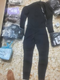 زعانف ٣٨ • بدلة غوص S