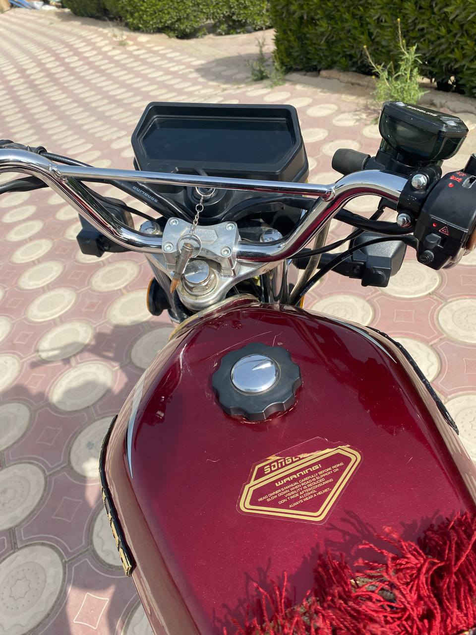 دراجه سيفان 2025 اوراق ومنفيس الدراجه قبل شهرين مطلعها من المعرض برغي ممبدل بيها انظف من الصورة غير متواجد ع الفيس فقط واتساب او اتصال ***********
