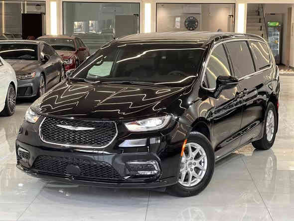 كرايسلر گراند كرفان 
2025
V6 محرك 
ماشيه 4000كم فقط 
جديده لوك 
ابواب كهربائيه 
بصمه وتشغيل عن بعد 
رادار جميع الجهات
كشنات جلد وكهرائيه 
شاشه جبيره 
بدون صبغ وبدون تبديل ضرر ربع دعاميه فقط 
ايرباكات طاكه وراجعه بلاديه سستم
بدون دواخل نهائيا
2C4RC1ZG0SR507557
السعر 24.500$ وبي مجال بسيط 
بدون رقم تترقم شمالي فقط
العنوان اربيل 
***********
*********** أربيل
