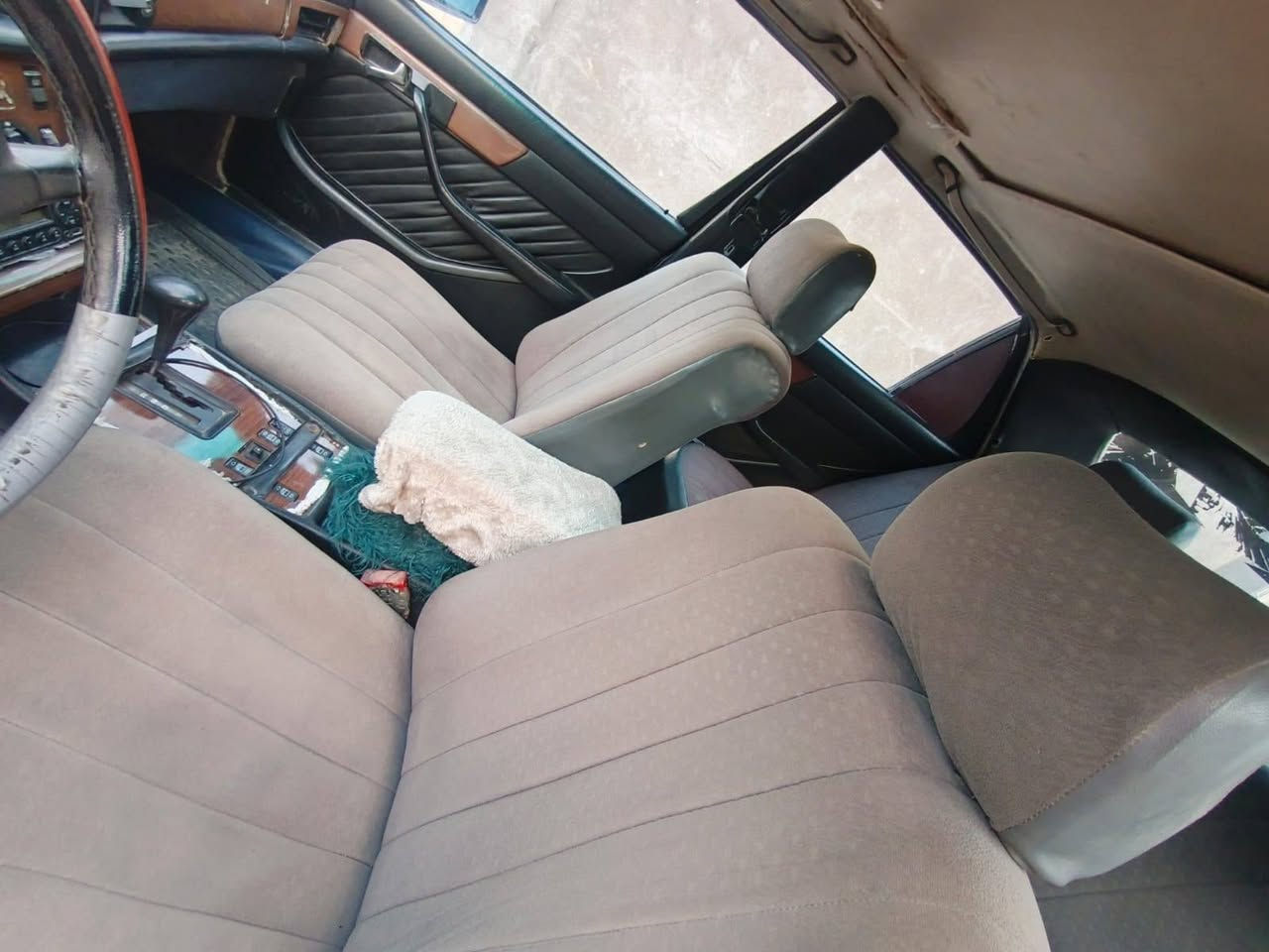 السلام عليكم للبيع مارسيدس رئاسي باب قصير محرك بطة بالكارتون تبريد تدفئة سيارة حلوة ترايك وين متريد غرفة نظيفة تخم تاير سنوية لنهاية ٢٠٢٦مالك خان الربع تحويل عقد مروري مباشر موديل ٨٥بيه هلالت يراد تلكيط فقط سيارة مال جناي السعر ٤٠وبه مجال موجودة بكربلاء الحسينية اتصل بصاحب السيارة اني مكلف بالنشر***********
