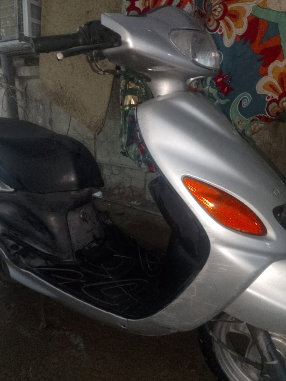 دراجه اكزز مكفوله كشر ومحرك مكينه خرسه نضيفه شرط الفحص الرقم السعر ٩٥٠ بيها مجال ***********
