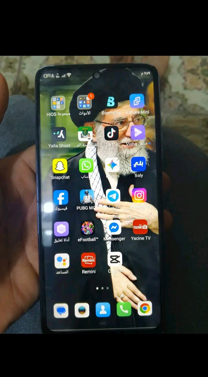 سلام عليكم جهاز للبيع اسم الجهاز بل صوره الذاكره 256العشوائي 11 ما تاخل تصليح ابد سعر الجهاز 65و بي مجال مكاني بغداد حي ور  و هاذ رقمي متواجد عل فيس و عل واتساب ***********
