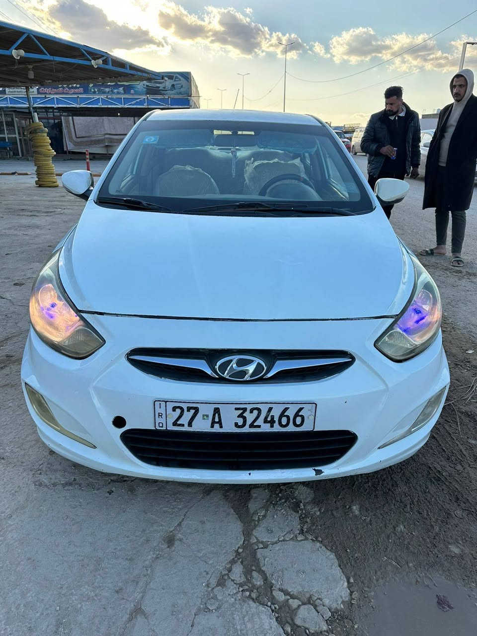 السلام عليكم 
اكسنت خليجي موديل 2013 رقم ذيقار تحويل مباشر سنويه وهزه جديده رقم انكليزي 
__________
مكينه ١٦٠٠  دوش قطرتين االمرغوب 
كير مكينه شرط الكفاله 
فقط رشات بسيطه 
___________  السعر ٧٨ 
***********  العنوان الديوانيه مركز
