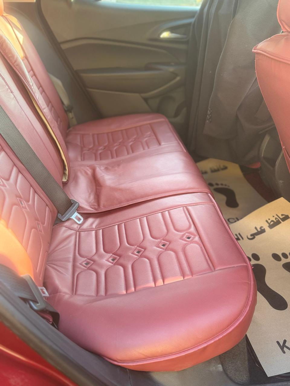 سلام عليكم
شوفر ليت تراكس موديل 24 رقم بغداد. دولي هزه وارقام وسنويه كله جديد ماشيه 14000 الف حادث خفيف سطحي بيع او مراوس حسب قناعه  موديل حديث سعر 140 وبي مجال بسيط *********** مكاني بغداد
