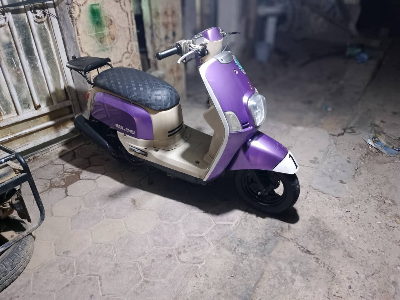 البيع بوليسي كبريتر 
درجه. حلوه 
محرك. ما مفتوحه.


**إذا كنت صاحب هذا الإعلان وتريد حذفه لأي سبب، رجاءا أرسل رسالة إلى الدعم الفني**