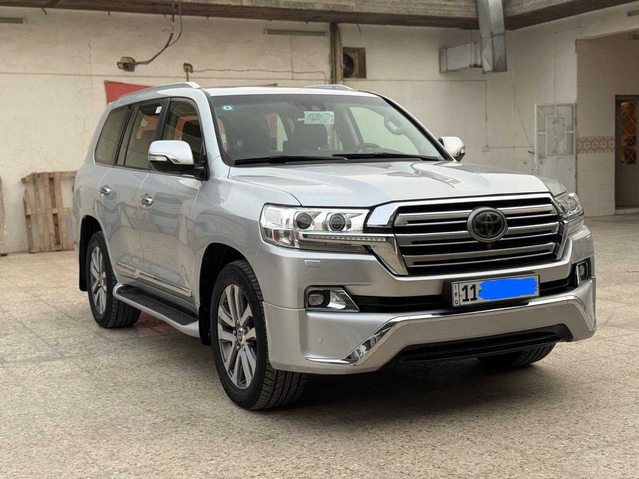 لاندكروز الون سلفر

2018

VXS   
اعلى فئه مواصفات لكزز  

رقم بغداد انكليزي
محرك 5700
ماشية 68 الف حقيقي وع الفحص
كير اربع وضعيات للقياده 
نظام الخروج عن المسار 
نظام التنبيه قبل الاصطدام 
جنطه كهرباء 
باب الجنطه الصغير شفط
جكات
رادار امامي وخلفي
ويل 20 كروم
ستيرن ذاكره خزن 
كشن السايق ذاكره 
كشنات تدفئه تبريد
شاحن لاسلكي
تبريد خلفي لمس
ثلاجة
نظام الصوت JBL
خمس كامرات 360 درجه
ثلاث شاشات اصليات وكاله
تخم نيكل اصلي 
اشارة متحركة
خمس بصمات
تشغيل عن بعد 
لايت فول زنون 
لايت اوتو 
هوايه مواصفات
طبعا باقي الموصفات فتحه وجلد اصلي وحساسات وزراكات كله موجوده معروفه مواصفات VXS

السياره بيه جاملغ خلفي وربع باب وباقي كفاله

 485 ورقه 

***********

*********** يي واتساب

العنوان بغداد العامريه
