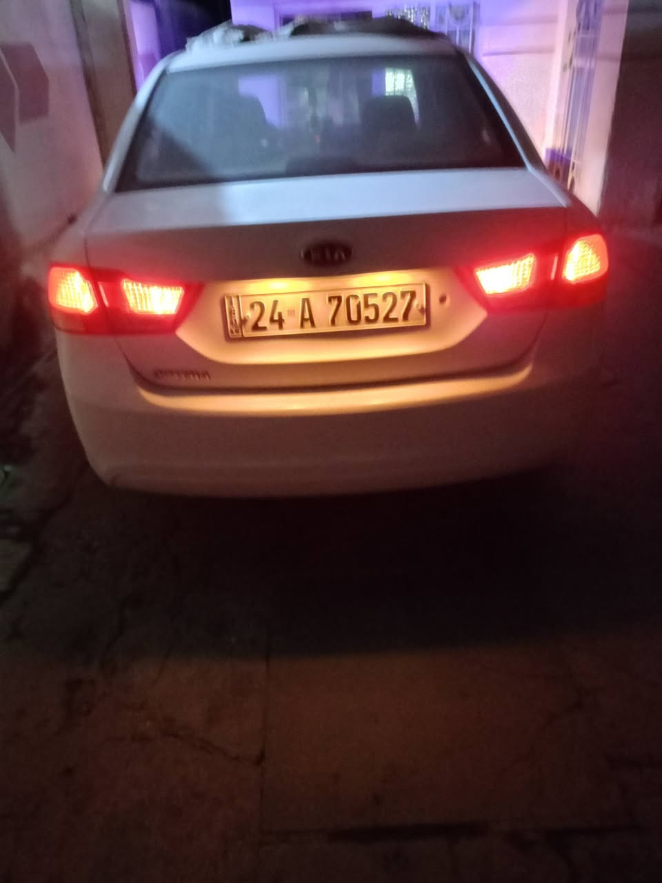 السلام عليكم اوبتما للبيع 2010 خليجي سيارة حلوة رقم شمالي تريد وكلة تريد تحويل داخل سيارة نضيف تبريد ثلج مكلف بنشر رقم الهاتف ***********
