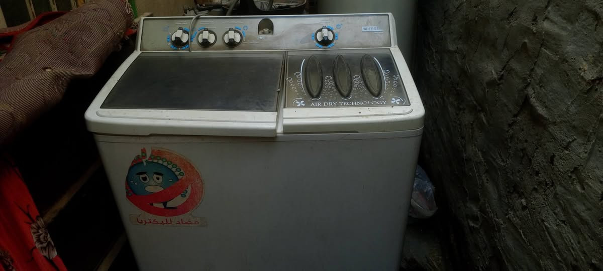 غسالة للبيع نضيفة شغالة 60 وبيهة مجال راسلني خاص


**إذا كنت صاحب هذا الإعلان وتريد حذفه لأي سبب، رجاءا أرسل رسالة إلى الدعم الفني**