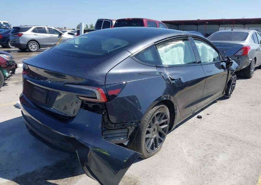 تسلا مودل 3 / 2025 لونك رينج
لونك رينج سنكل ماطور
بطارية مدى طويل

3,500 مايل فقط

حادث موضح بالصور بدون تصليح
السياره بالطريق شهر وتوصل الحره الاردن
للبيع بالحره 

سعر 10,800 دولار وبيها مجال للشراي
واتساب ***********
