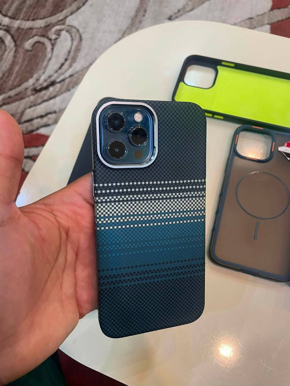 ايفون 12PRO MAX128 سعر 350بي مجال بسيط جهاز نظيف شاشه بطاريه77 اصليه شرط الفحص عنوان البصره الزبير للتواصل ***********
