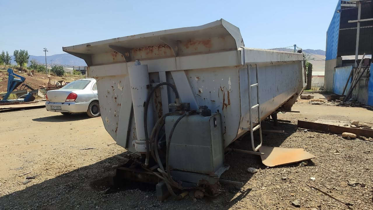 للبیع بدی ڤالڤو بلادی طول 6 متر  بدی بلادی نضیف دبل شاصی بشرط
سعر  85 ورقە بها مجال قلیل

***********

***********
