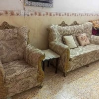 تخم ملكي • نظيف • بوفية وميز