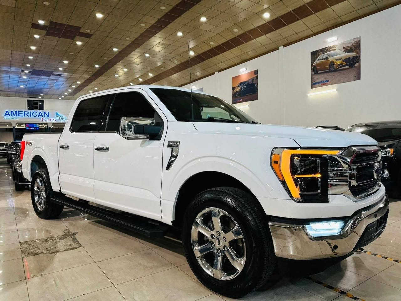 F150 
Lariat
فول مواسەفات بەس پانوراما نیە 
بۆدی کورت گیر لە عاردی هەشت پستن 
چاملغ دەرگا بیلادی گۆراوە دەرگای پشت سایەق سبوغە 
واتا یەک دەرگای سبوغە 
پیش و پشت کەپسە 
دوو جیگای کارتە 
نرخی ٢٨٨ وەرەقە و مەجال 
***********
وەتس ئەپ أربيل, العراق
