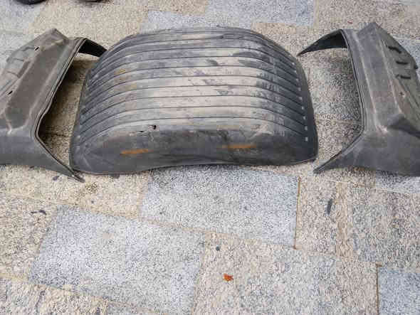 سلام عليكم جاملقات اتيكو 8برقي مستعملات انصاف 3قطع فقط سعر 125الف العنوان بغداد  الاستفار ***********
