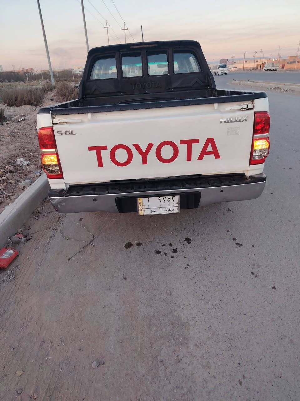 سلام عليكم 
للبيع بيكم موديل  14
 مكفوله من صبغ مكانين بارد فقط
محرك وكير شرط 
شاصي. 12
السعر  190  
للبيع او مراوس حسب القناعه 
مكان السياره بيجي 
***********
***********
