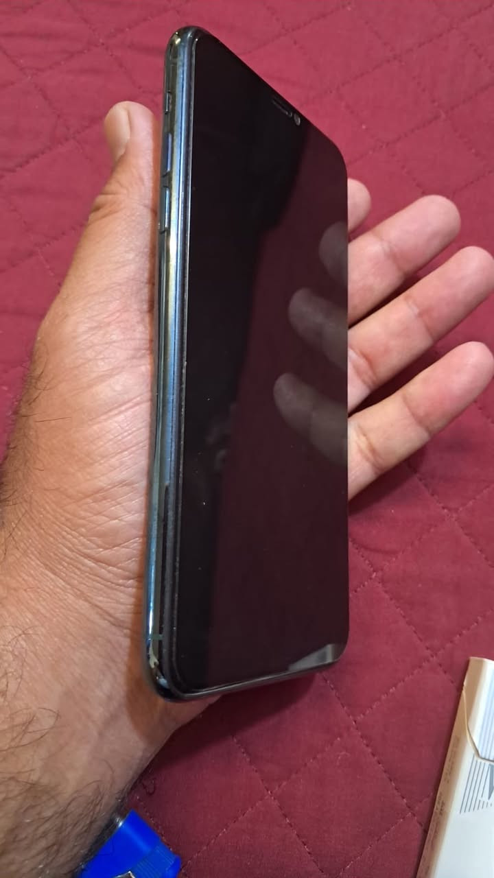 السلام عليكم تلفون ١١ برو ماكس ذاكرة ٢٥٦ بطاريه ١٠٠ مبدله فقط بطاريه الجهاز مكفول كفاله عامه  الجهاز نضيف استعمال شخصي السعر ٢٧٥ وبيه مجال قليل المكان البياع شقق حي الصدام الاستفسار الاتصال ع رقم او مراسله الصفحه ***********
