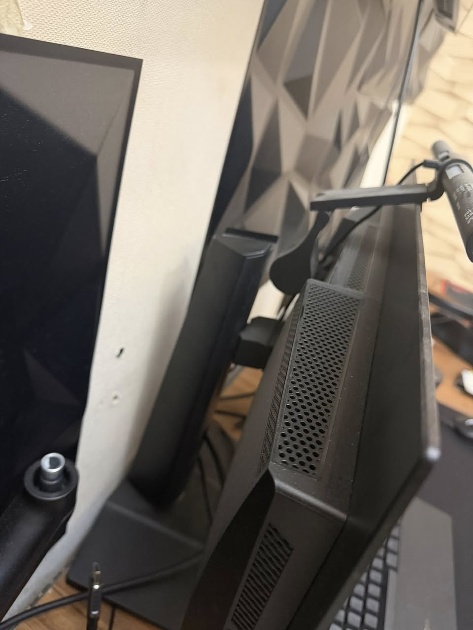 السلام عليكم
مونيتور للبيع MSI 2K QD-OLED 360hz ,0.03ms

 جدا نظيف واستخدام قليل والغراض والباكيت كلها موجودة

سعر الشراء مليون و ميتين الف

سعر البيع 800 الف دينار

او مراوس مع كارت شاشة 3090 او  9070xt 

للتواصل فقط واتساب ***********
