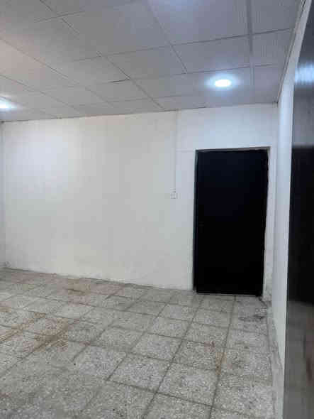 السلام عليكم
للايجار فقط ، بيت 100م حي المهندسين شارع طريق الجنة عمود21 شارع الزوار
بي غرفتين وكليدور ومطبخ وتخاريج ايجاره 350 كل شهر بشهر مع الماء والكهرباء،(بي سخان وتانكي وخط مولده)
اني صاحب البيت يعني بلا دلاليه
***********
رجاءا بلا دلالين ولا مروجين فقط
(سمير ابورهام  وحسين الزرفي) النجف
