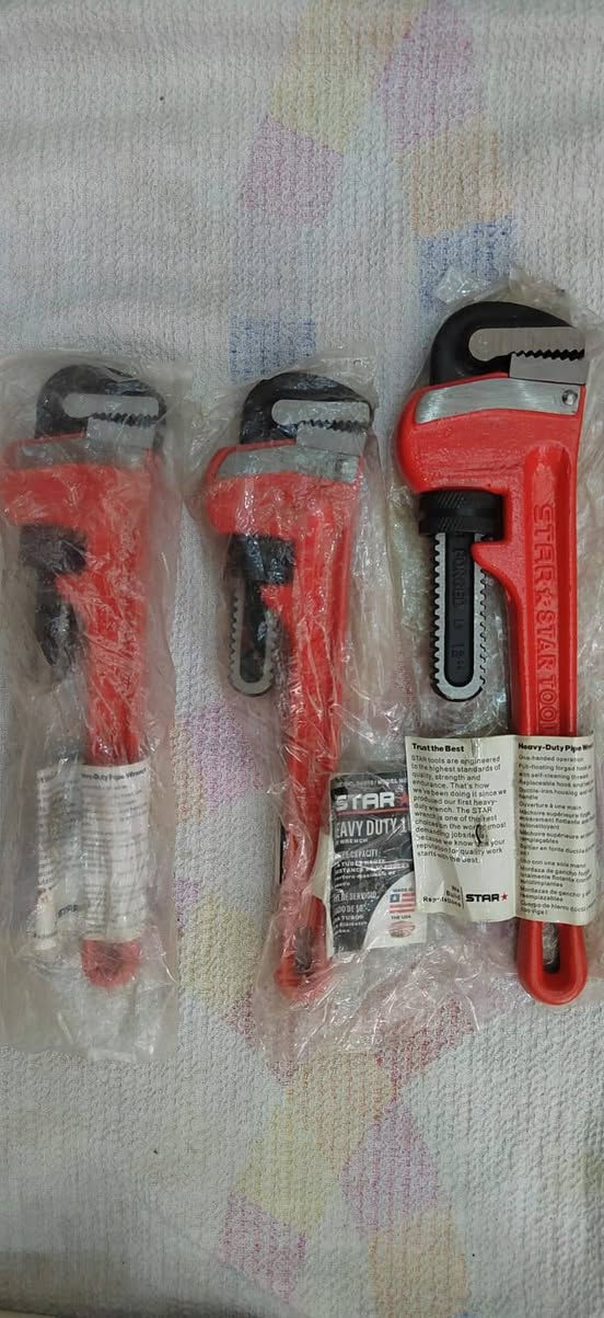 اسكول اصلي أمريكي حجم 12للبيع اسعارمناسبه *********** بي وتساب يوجد توصيل كافت المحافظات
