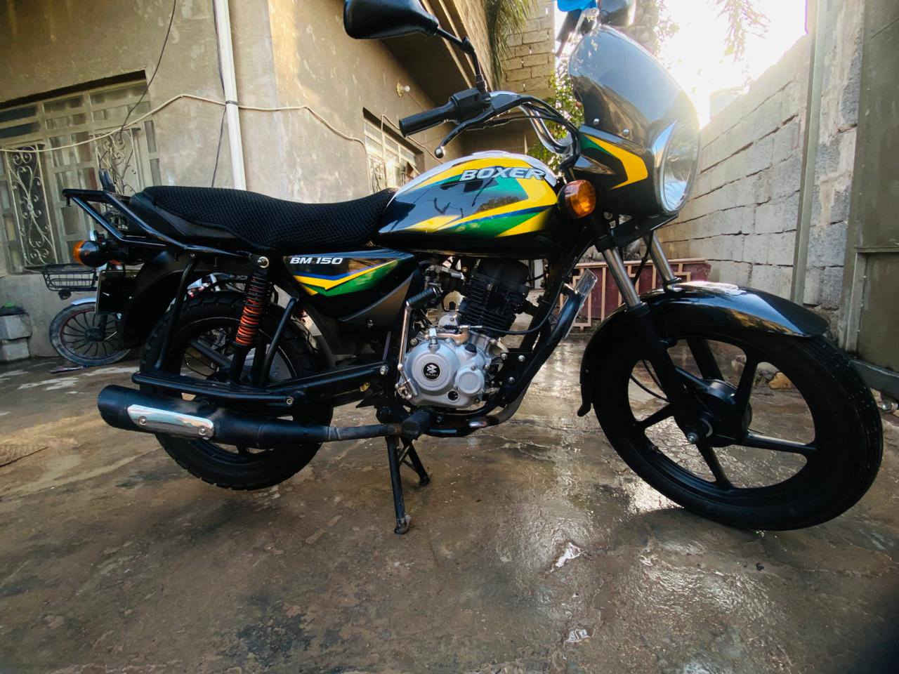 السلام عليكم
بوكسر موديل 21 رقم وسنوية ديالى رقم انكليزي تحويل ثاني يوم. الدراجة مكفولة كفالة عامة من الفتح ومن النواقص. كلش جديدة ونظيفة. سعرهاا 1850 وبيها مجال للشراي
مكاني بعقوبة. متواجد خاص او الاتصال على الرقم. للاتصال ***********
