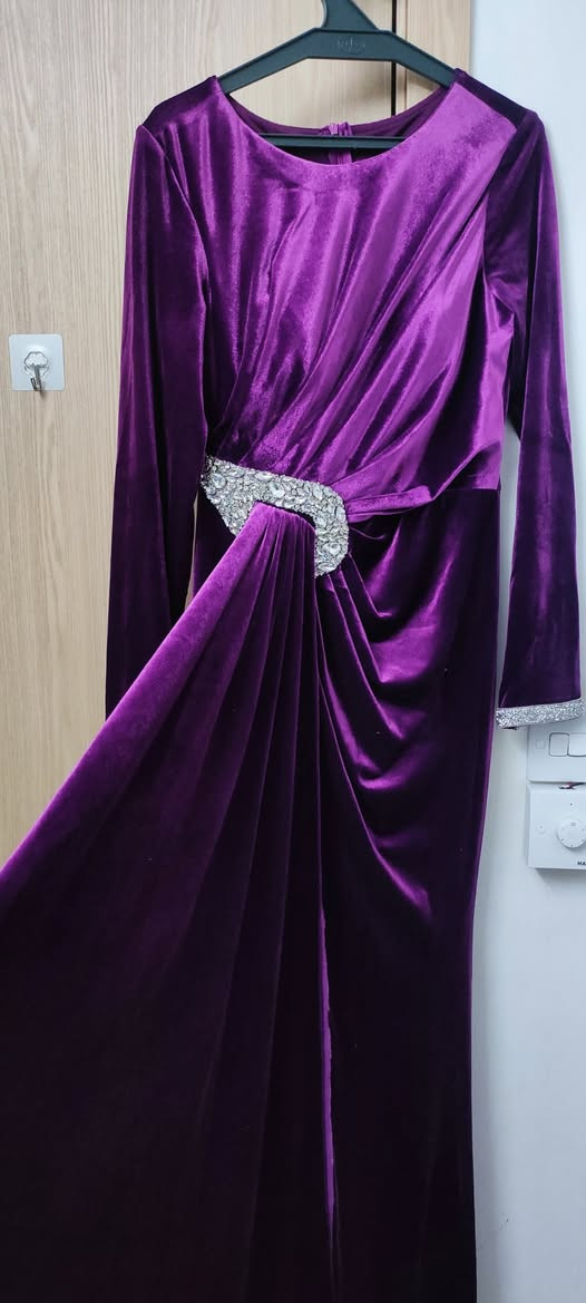 السلام وعليكم فستان قياس ٣٨ للبيع والاحمر قياس ٣٦


**إذا كنت صاحب هذا الإعلان وتريد حذفه لأي سبب، رجاءا أرسل رسالة إلى الدعم الفني**