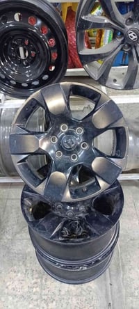 تخم ويل. كب حجم. 18اصلي حديث 24السعر  $350 07716939310