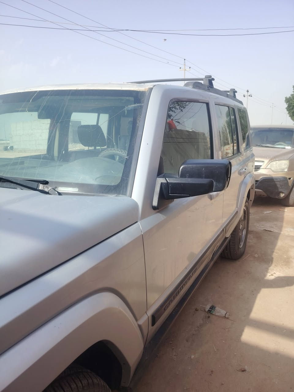 سلام عليكم سياره للبيع مديل 2007 تبريد شغال رقم بصره انگليزي مكينه 2500 تخم تاير جديد سعر 75بيه مجال  عنوان بصرة هارثه مسحب رقم ***********
