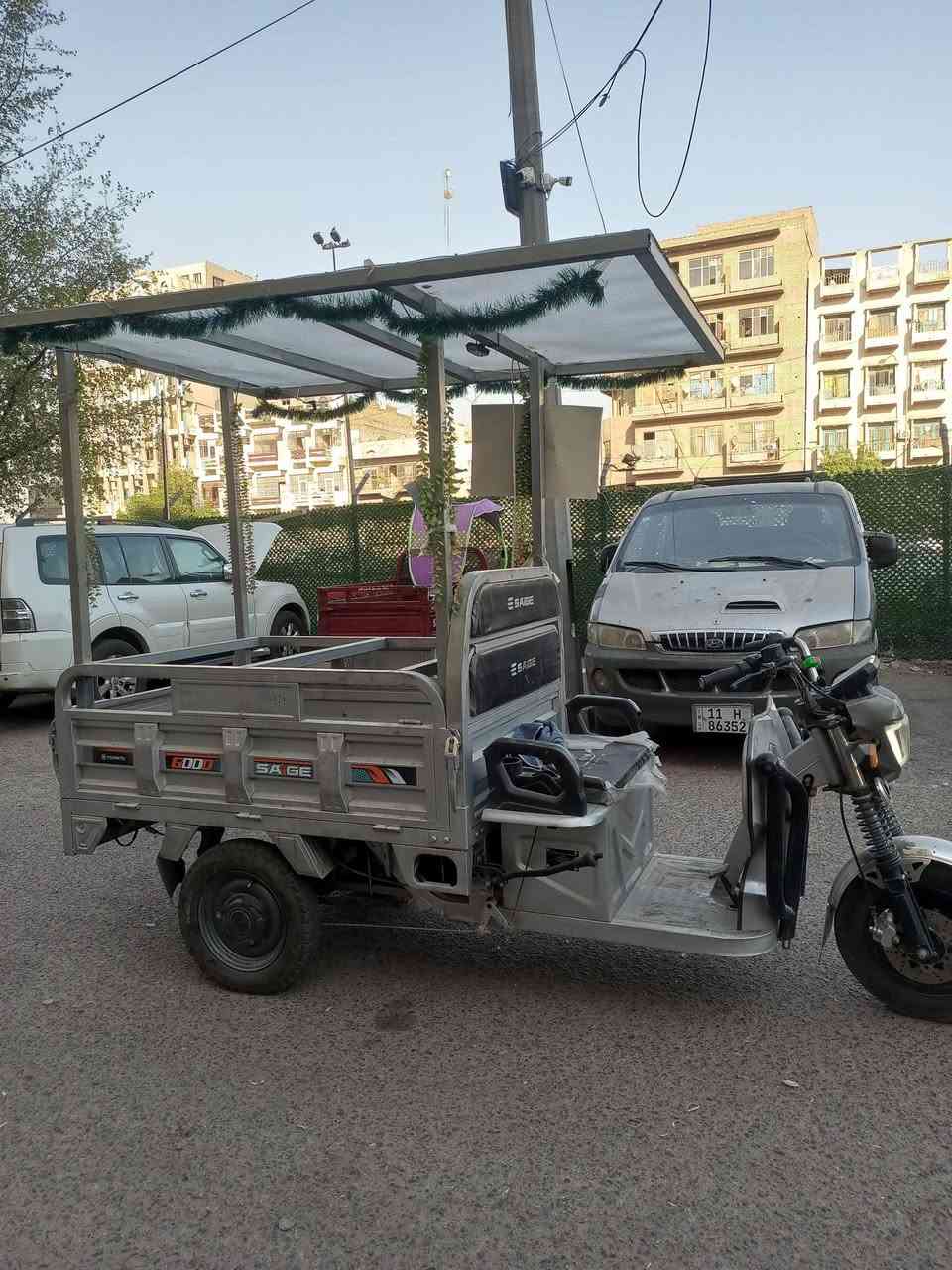 السلام عليكم عندي ستوته شحن للبيع حجم وسط مشحونه مره وحده وستخدام كلش شي بسيط وتجي 6بطاريات رايده1750وبيه مجال الاتصال على الرقم***********يوجد واتس اب
