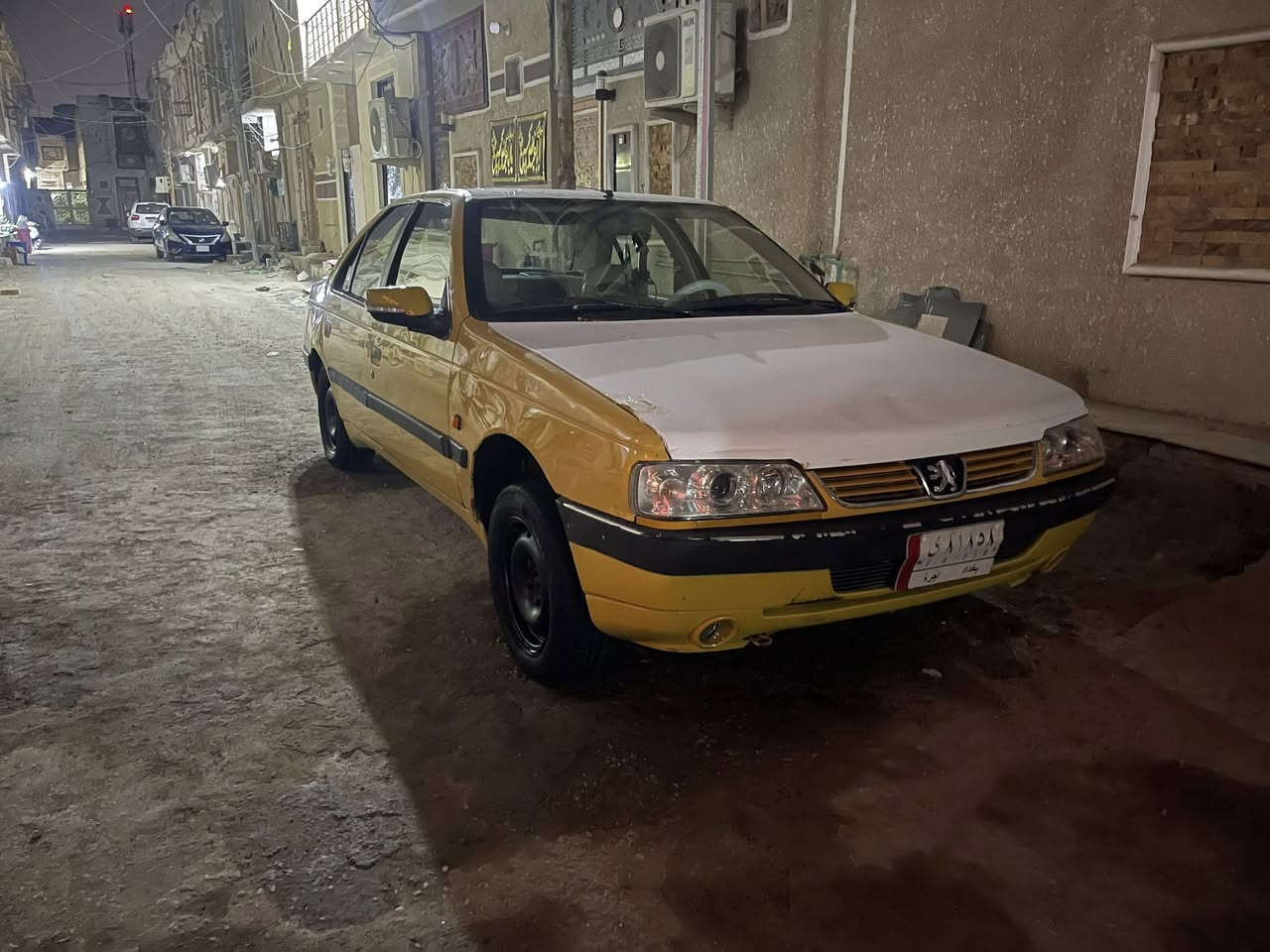 سيارة بيجو 405 موديل ١٢ رقم بغداد كير ومكينه خير مـטּ الله مصفره هيئه وغرامه سنويه ل٢٧ السعر ٣٥ وبيها مجال السياره بلاد ما مبدل اჂ شي  
***********
