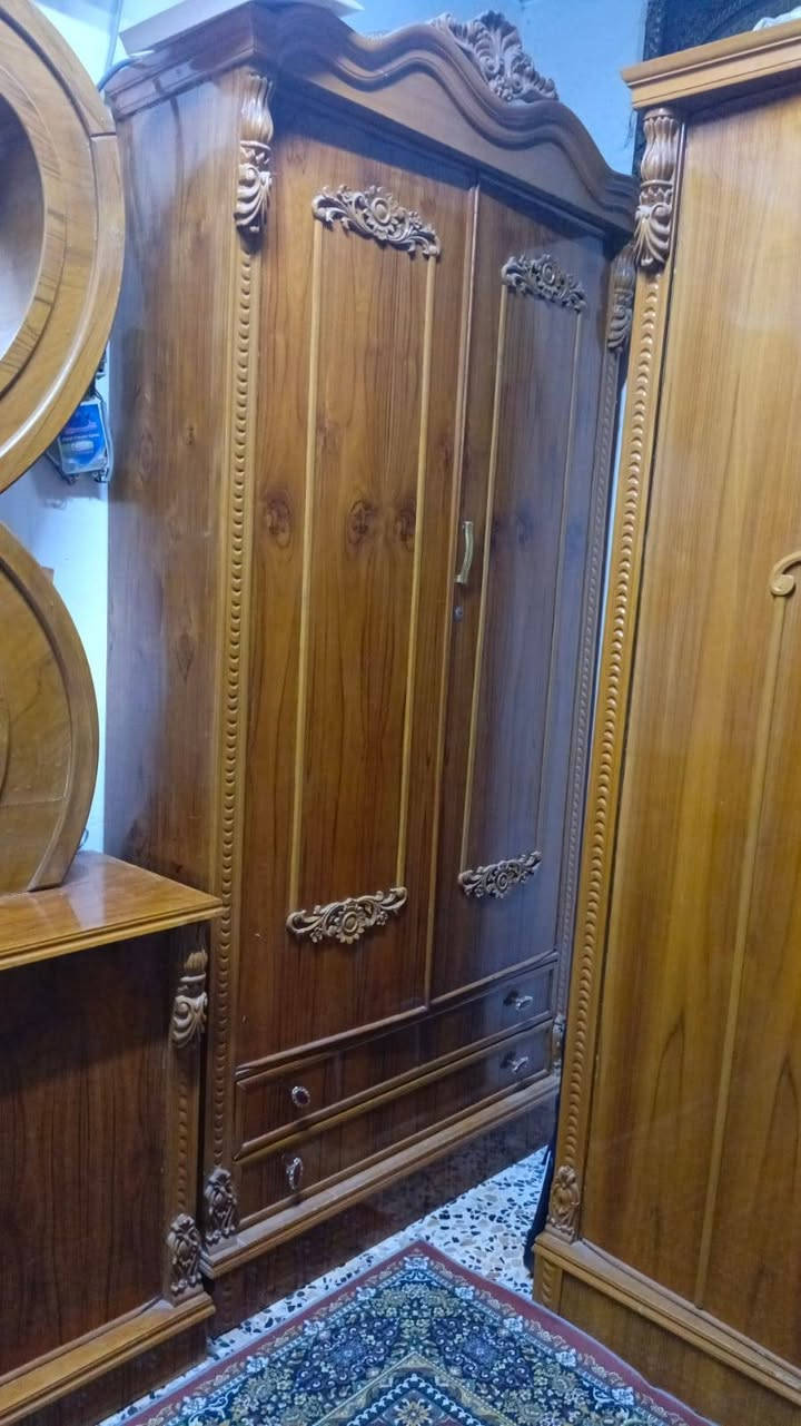 سلام عليكم غرفه لبيع جديده
السعر مليون ونص وبيها مجال غرفه جديد اخشاب نضيف /الكوفه علوة الفحل 
الرقم/***********
