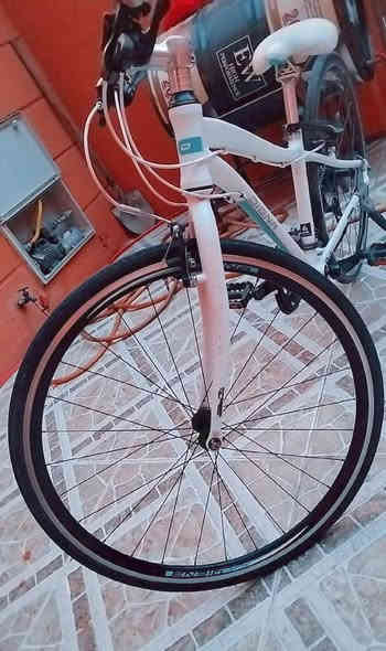 سلام عليكم 
C700للبيع
وضع شركه مامفتوح برغي بي وزن10kgمختوم كلو 
سعر130وبي مجال 

***********
