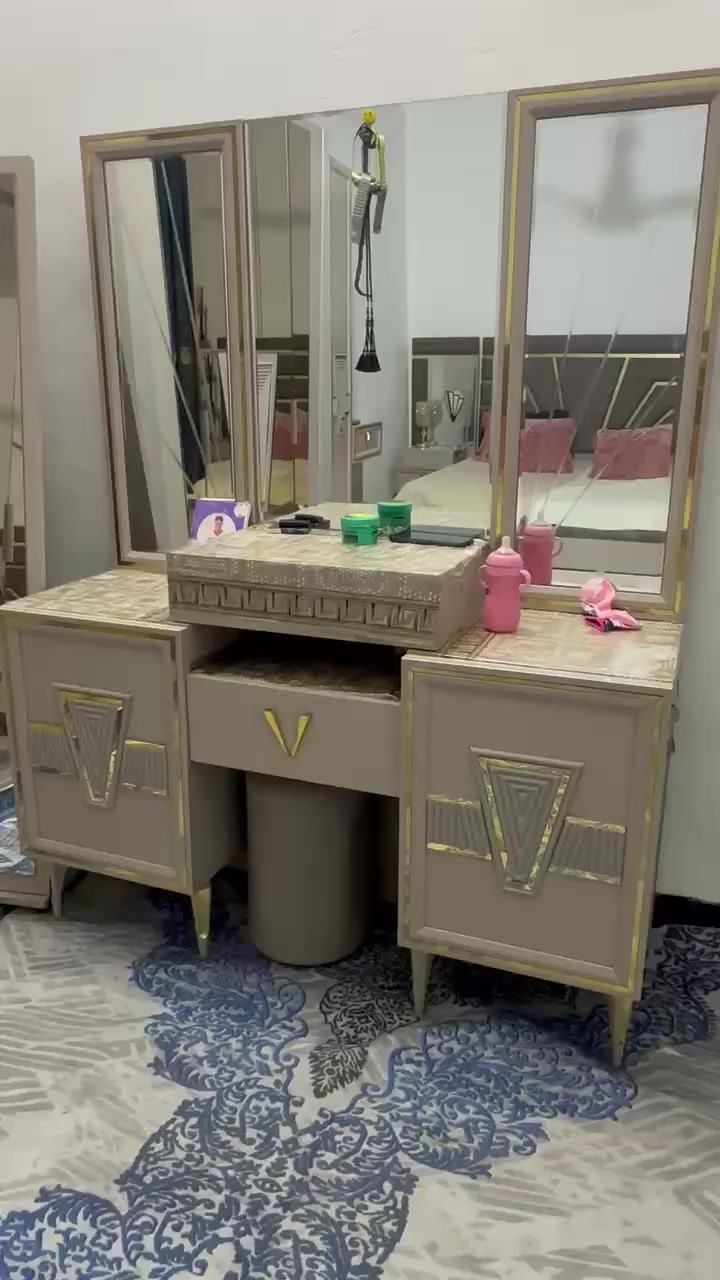 غرفه تركيه للبيع نضيفه نفس، البصوره عنوان قلعه صالح سعر 900


**إذا كنت صاحب هذا الإعلان وتريد حذفه لأي سبب، رجاءا أرسل رسالة إلى الدعم الفني**