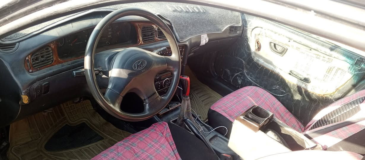 سوناتا  95 للبيع رقمها بغداد رقم دولي مكانها بغداد الشعب36 الاتصال موديل ***********
