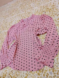 ملابس • توصيل • للبيع