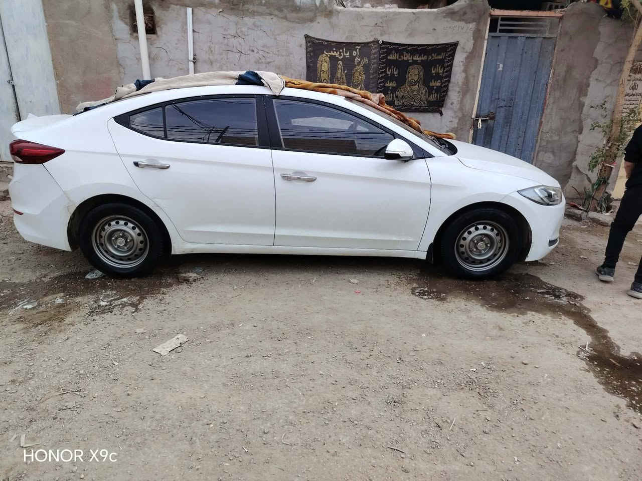 سلام عليكم  لنتراء موديل  مكين 2000سياره جديد مكين  جديد   تبريد شغل جدي تخم تير  حدادي سياره   سعر وكير ستخدام شخصية سيارء بسمين سنوي  29رقم ***********
