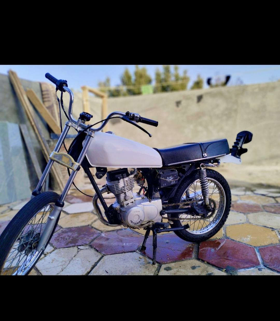 السلام عليكم دراجه نامه كلك للبيع محرك انتنس ما مفتوح دراجه نضيفه اي نقص ما بيه العنوان ناصريه السعر خاص رقم الهاتف ***********
