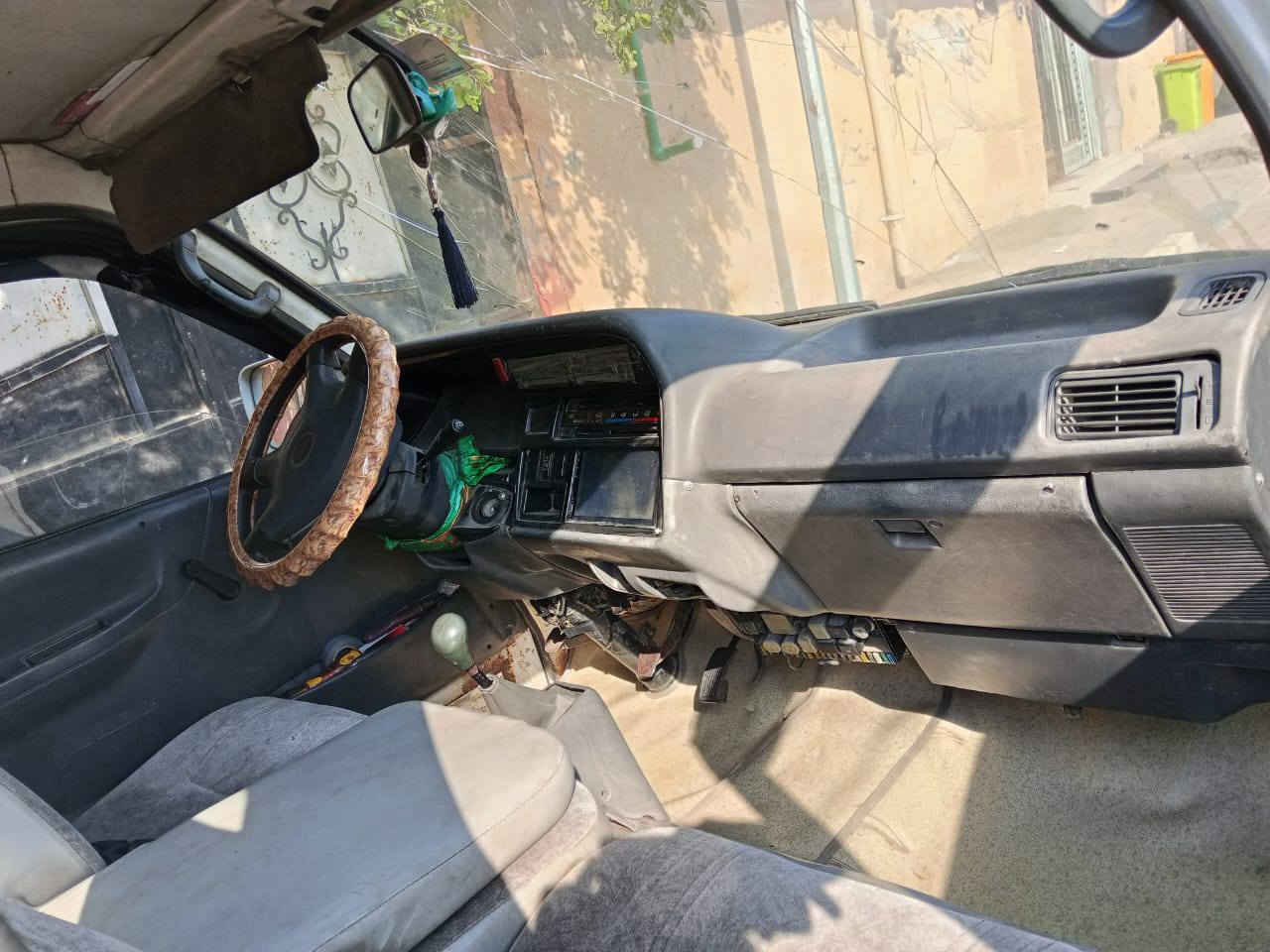 مديل 9 رقم احمر كربلاء راعيها بغداد سياره جاهزه كله جديد كل نقص مابيها عليها غرامه 400 فقط عل مشتري مكانها بصرره سعر 35  اذا اكو مراوس اج وان مصلاوي عادي بس كون نضيفه مامتواجد عل فيس *********** واتساب
