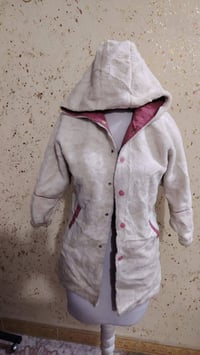 شلعات قماصل اغلبيته نسائي كل 25 قمصلة جديد السعر 75 الف والتوصيل مجاني...