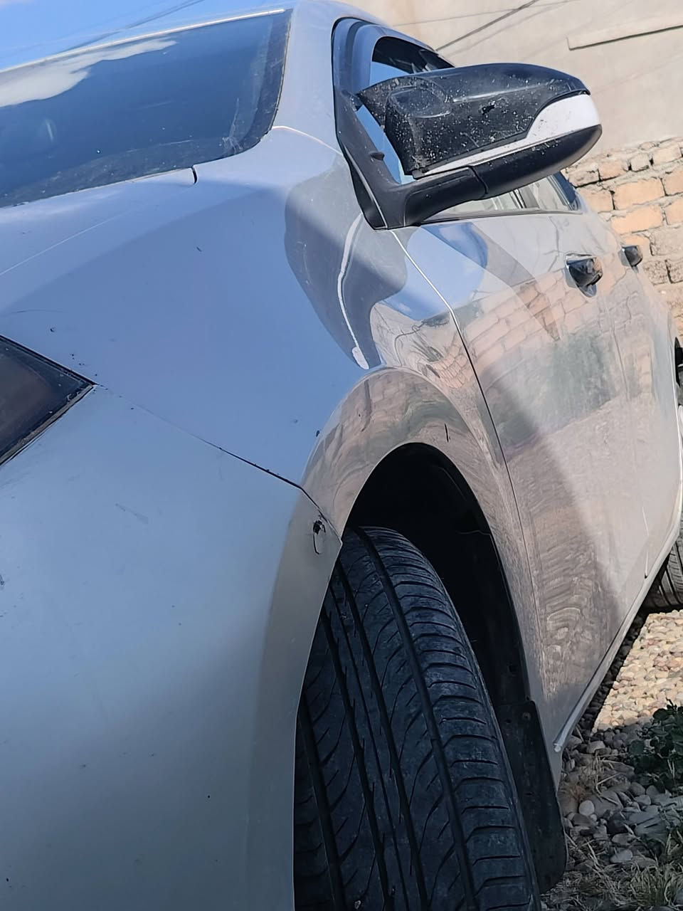 السلام عليكم
كورله امريكي اربع قطع 
بدون مراوس سعر 120 مجال قليل حيل 
موديل 18 محرك 18 LE 
شرط گير محرك صدر تخم تاير 
كهرباء تبريد كله شرط 
الشرگاط الايسر ااشور 
***********
@
