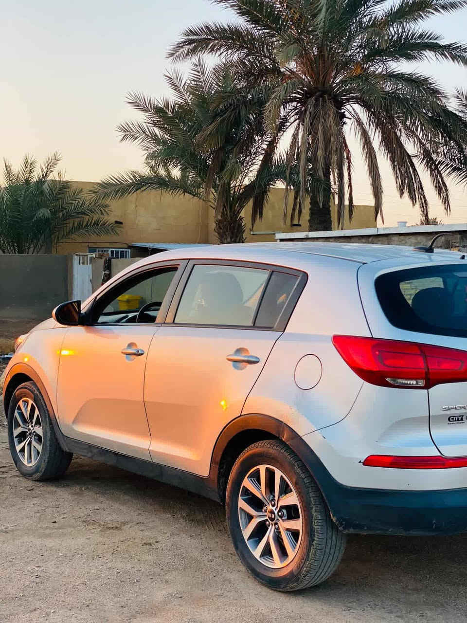 اسلام عليكم
Sportage وارد امريكي 
 2015 
للبيع
 للاستفسار  ***********
واتساب  ***********
